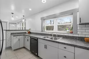 23 Obey St, Pittsburgh, PA 15205 - Photo 13