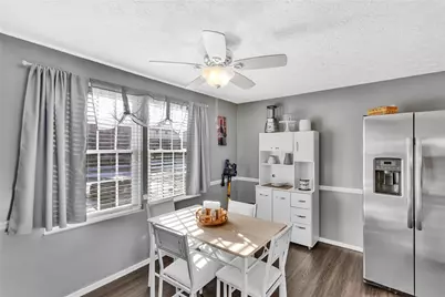 4B Springwood Sq, Springdale Township, PA 15049 - Photo 5