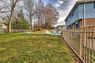 1212 Mountain View Dr, Unity Township, PA 15601 - Photo 33