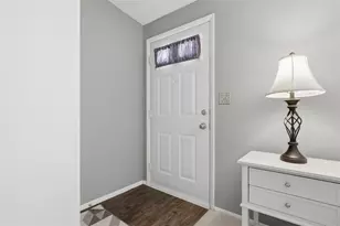 464 Malcolm, Moon/Crescent Twp, PA 15108 - Photo 3