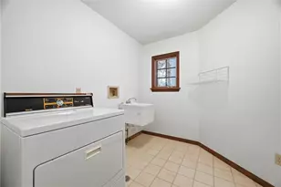 122 Heldon Dr, Moon/Crescent Twp, PA 15108 - Photo 23