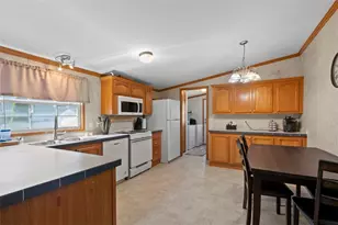 811 Maple Ct, Cranberry Township, PA 16066 - Photo 11