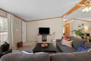 811 Maple Ct, Cranberry Township, PA 16066 - Photo 7