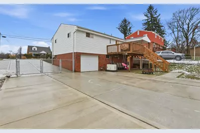 6130 Murray Ave, Bethel Park, PA 15102 - Photo 33