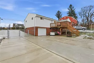 6130 Murray Ave, Bethel Park, PA 15102 - Photo 33