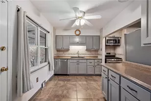 155 Bradley Ln, Sewickley, PA 15143 - Photo 7