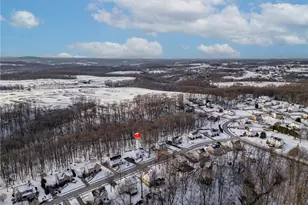 186 Bayberry Ln, Cranberry Township, PA 16066 - Photo 3