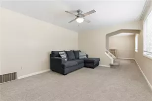 1409 Jefferson Heights Rd, Wilkins Township, PA 15235 - Photo 5