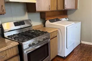 1718 Fox Wy, Pittsburgh, PA 15203 - Photo 13