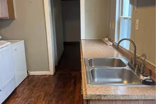 1718 Fox Wy, Pittsburgh, PA 15203 - Photo 15