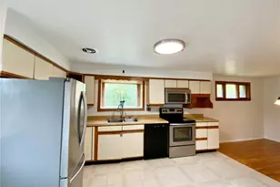 86 Thorncrest Dr, Kennedy Township, PA 15136 - Photo 5