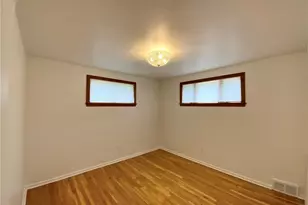 86 Thorncrest Dr, Kennedy Township, PA 15136 - Photo 11