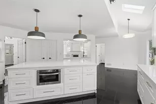 2154 S Villa Dr, Hampton, PA 15044 - Photo 11