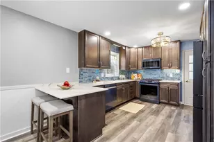 1050 Firwood Dr, Pittsburgh, PA 15243 - Photo 9