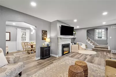 1050 Firwood Dr, Pittsburgh, PA 15243 - Photo 3