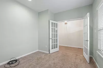 407 Isabella Ct, Jackson Township, PA 16063 - Photo 9