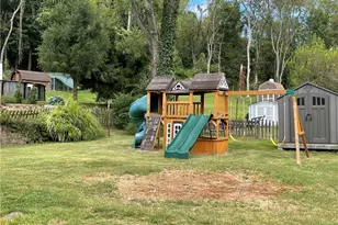 300 Oliver Dr, White Oak, PA 15131 - Photo 29