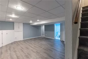 300 Oliver Dr, White Oak, PA 15131 - Photo 13