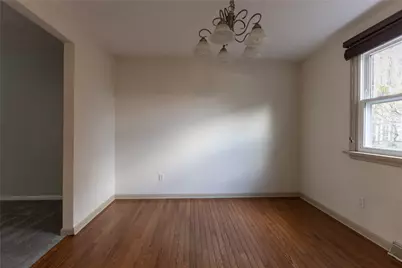 300 Oliver Dr, White Oak, PA 15131 - Photo 9