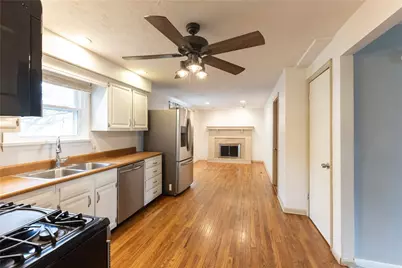 300 Oliver Dr, White Oak, PA 15131 - Photo 11