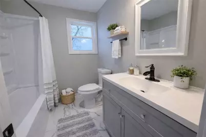 1028 Main St, Wampum, PA 16157 - Photo 9