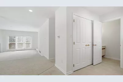 1632 Stone Mansion, Pittsburgh, PA 15143 - Photo 5