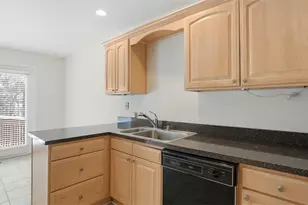 1632 Stone Mansion, Pittsburgh, PA 15143 - Photo 17