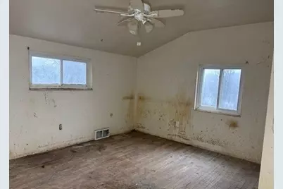 161 Alcan Dr, Pittsburgh, PA 15239 - Photo 7