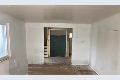 161 Alcan Dr, Pittsburgh, PA 15239 - Photo 3