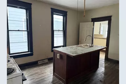 10 W Miller St, New Castle, PA 16102 - Photo 5