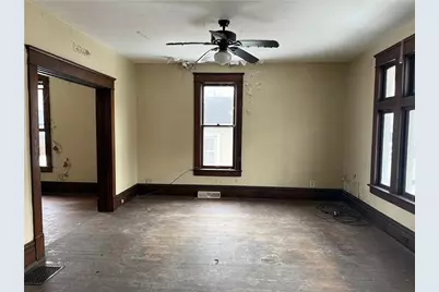 10 W Miller St, New Castle, PA 16102 - Photo 3