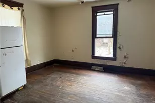 10 W Miller St, New Castle, PA 16102 - Photo 5