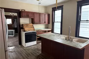 10 W Miller St, New Castle, PA 16102 - Photo 7