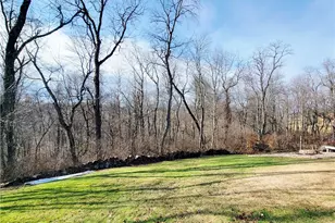 901 Columbus Dr, Hopewell Township, PA 15001 - Photo 3