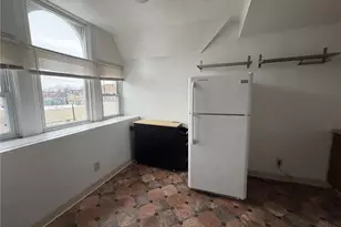 5807 Bartlett St, Pittsburgh, PA 15217 - Photo 11