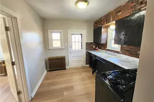 821 Worthington Ave, Clairton, PA 15025 - Photo 5