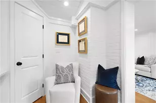 104 Seneca Dr, Pittsburgh, PA 15228 - Photo 11