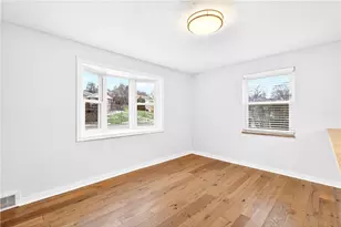 108 Cornwallis Dr, Elizabeth Twp/Boro, PA 15135 - Photo 7