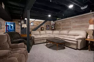 114 Dolphin Dr, Twp of But SE, PA 16002 - Photo 13