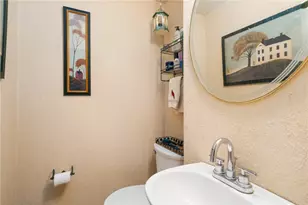 111 N Harleston Dr, Ross Twp, PA 15237 - Photo 21