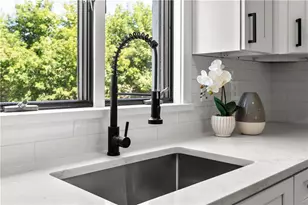 1546 W Ingomar Rd, Pittsburgh, PA 15237 - Photo 11