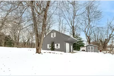 252 Leawood Dr, Neshannock Township, PA 16105 - Photo 11