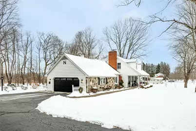 252 Leawood Dr, Neshannock Township, PA 16105 - Photo 5