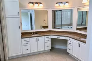 305 Scenic Ct, Moon/Crescent Twp, PA 15108 - Photo 13