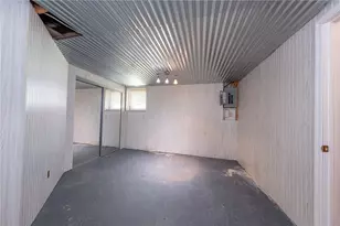 1648 Pierce St, South Strabane, PA 15301 - Photo 31