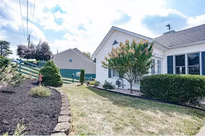 1648 Pierce St, South Strabane, PA 15301 - Photo 3