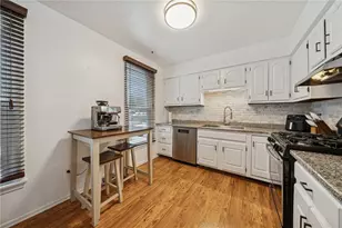 206 Falls Village Rd, Pittsburgh, PA 15239 - Photo 5