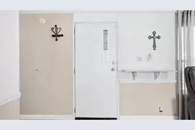 8015 Mercury Drive, Hopewell Township, PA 15001 - Photo 7