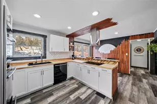 4940 Gardenville Rd, Bethel Park, PA 15236 - Photo 11