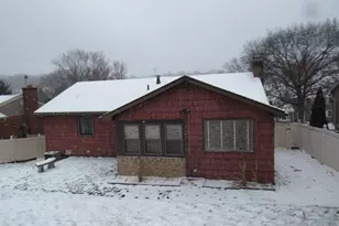 13 Meadow Dr, Greensburg, PA 15601 - Photo 5